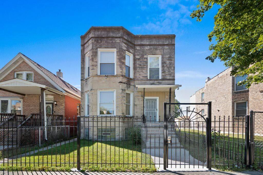 Newly Rehabbed Greystone With 2 Private Apartments, Backyard, Garage, Laundry, Close To Expressway Chicago Exterior foto